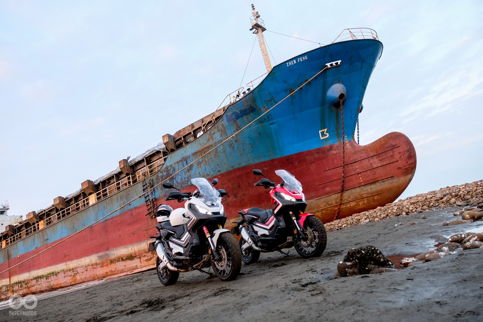 跨界風格的HONDA X-ADV在去年銷售開出佳績,成為台灣紅牌單一車款的銷售冠軍