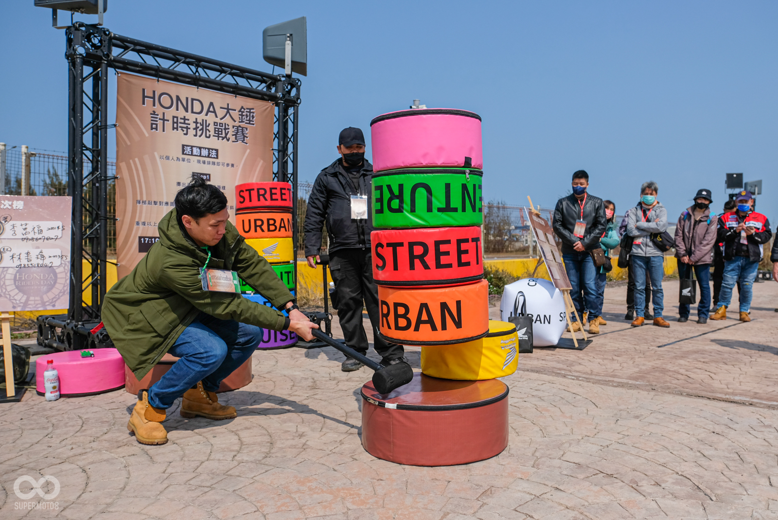 現場除了攤位外,也有趣味競賽提供車主挑戰