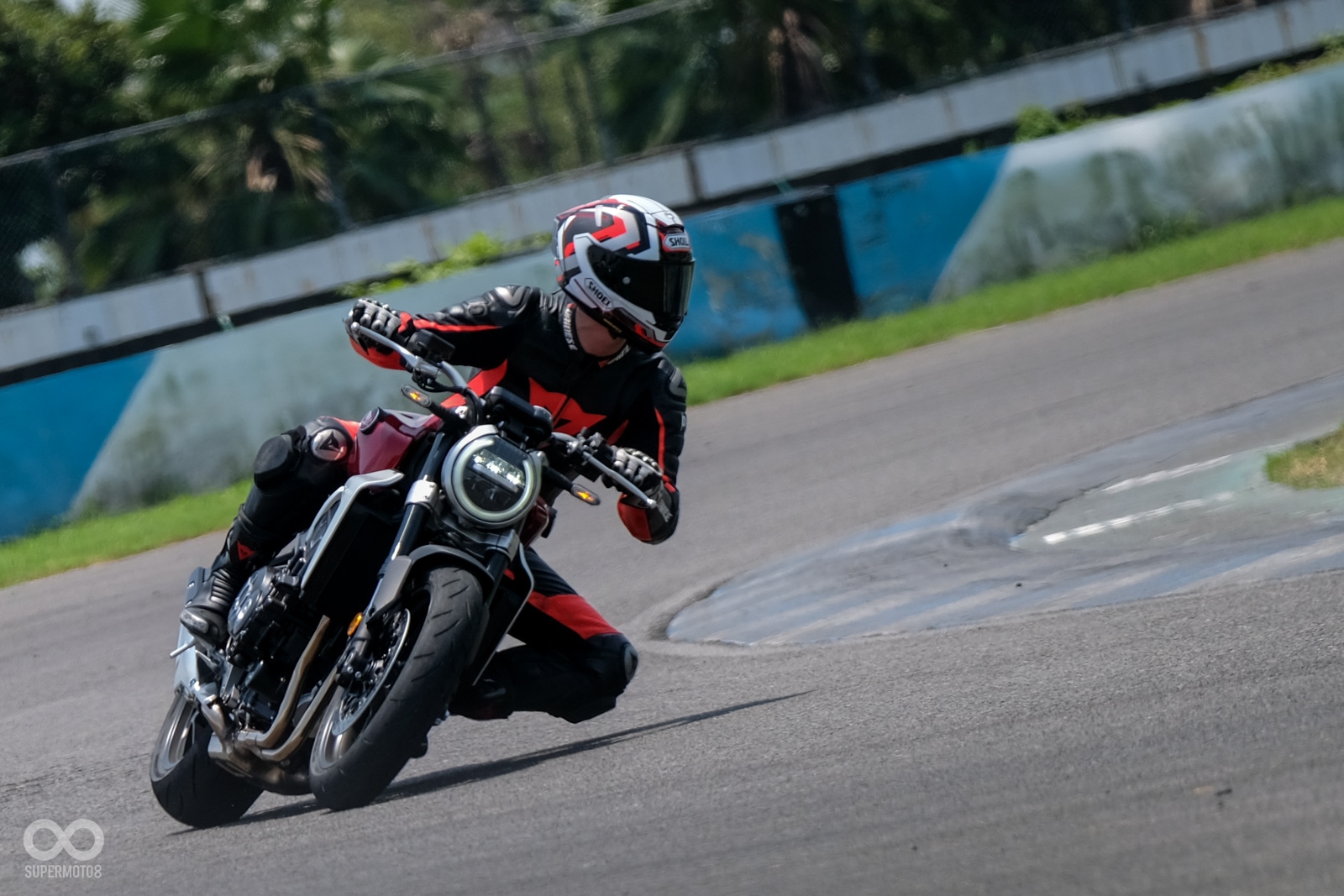 HONDA Neo Sports Cafe的CB1000R登場時，就有著“史上最強街車”的稱號，不過在這幾年的激烈競爭下，性能數據方面已經跟不上最新登場的對手了