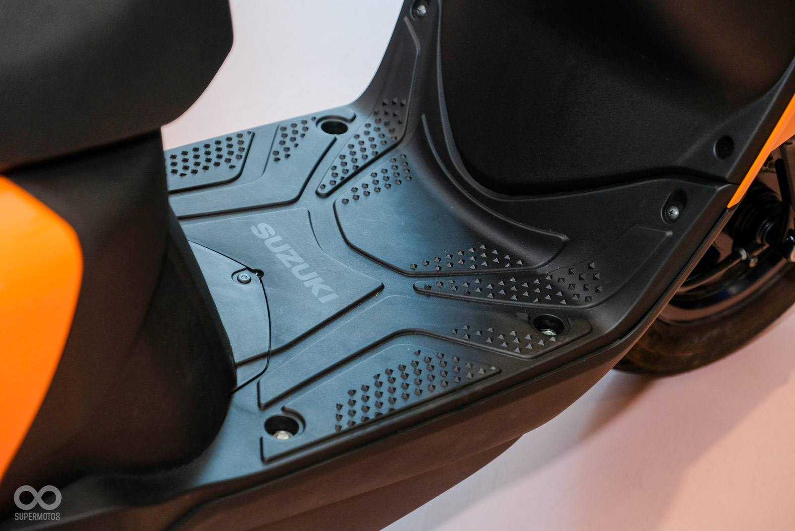 前方置腳空間寬大