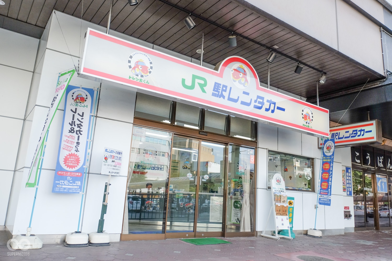 位於JR盛岡站的 JR駅RENTAL CAR原本只是承租汽車的租車公司,近期也與819合作重機出租業務,讓騎車旅行擁有更多的選擇也更便利