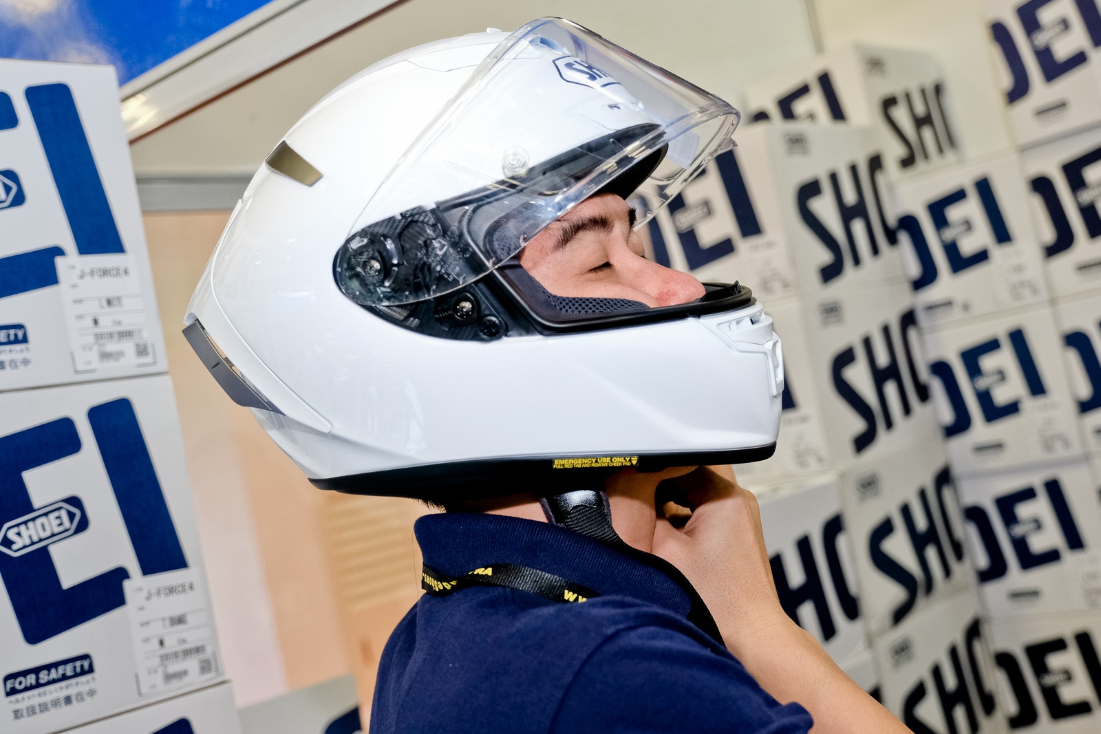 本來就走著舒適路線的SHOEI內襯,現在變的更舒服了,阿斯~