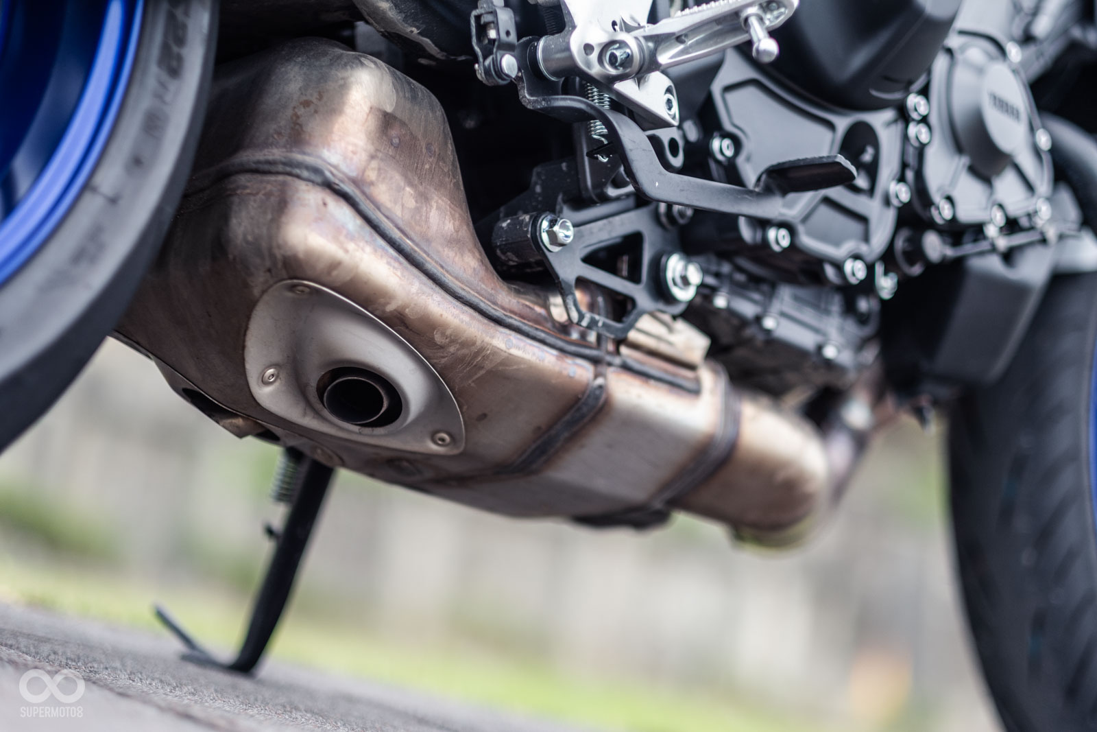 排氣管雖然扮相低調,但聲音可是經過YAMAHA特調