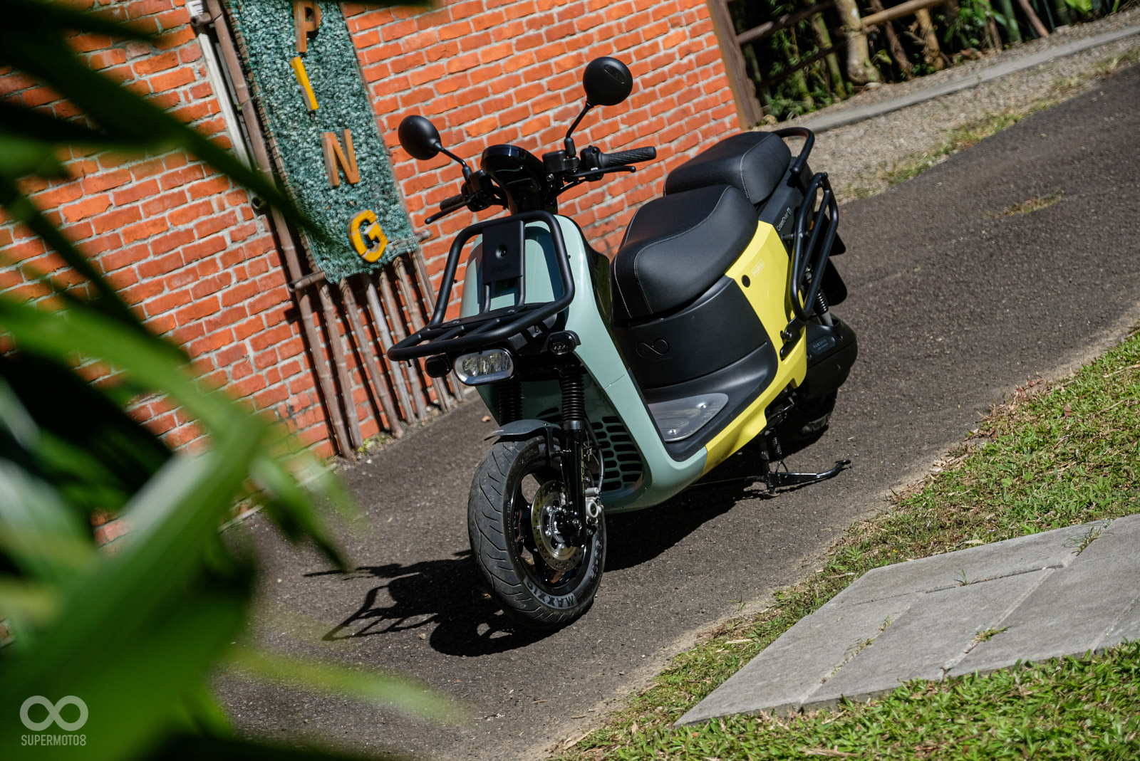走跨界風格的Gogoro CrossOver