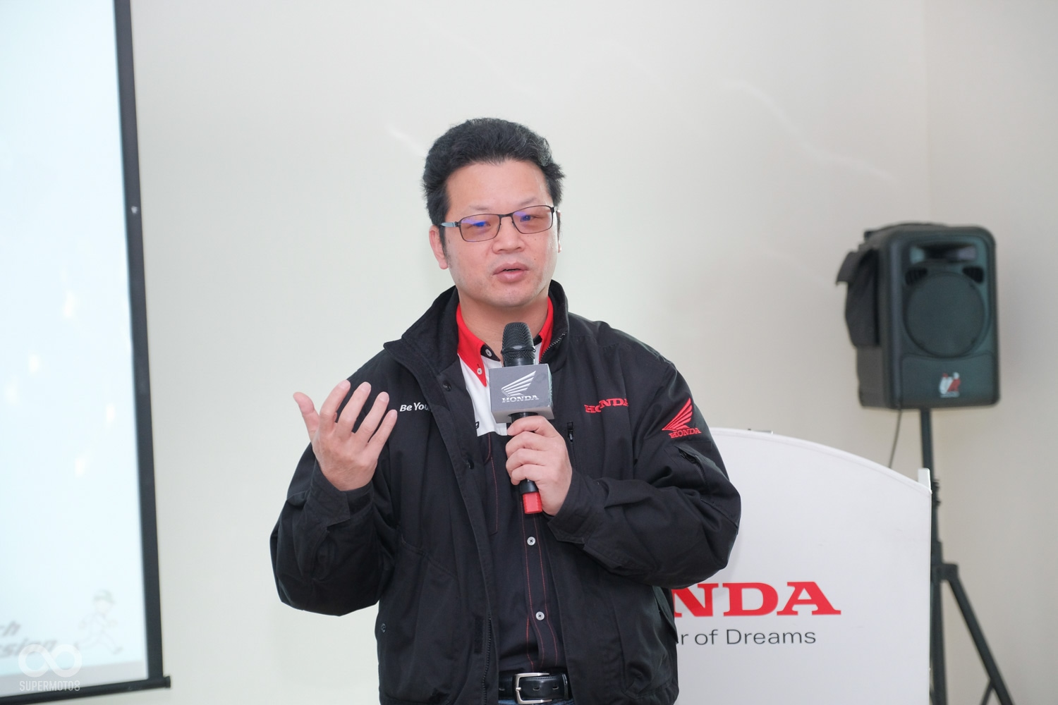 首先由台灣本田 胡副部長,向大家說明引進NC750系列原由與展望