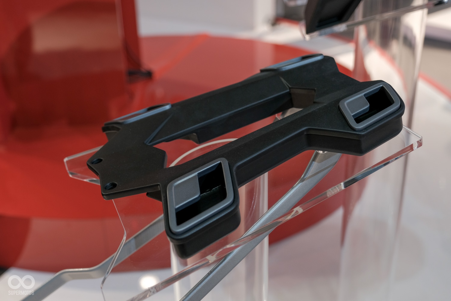 C Series也有後貨架可供選擇,所以安裝後箱時不見得就要犧牲後座