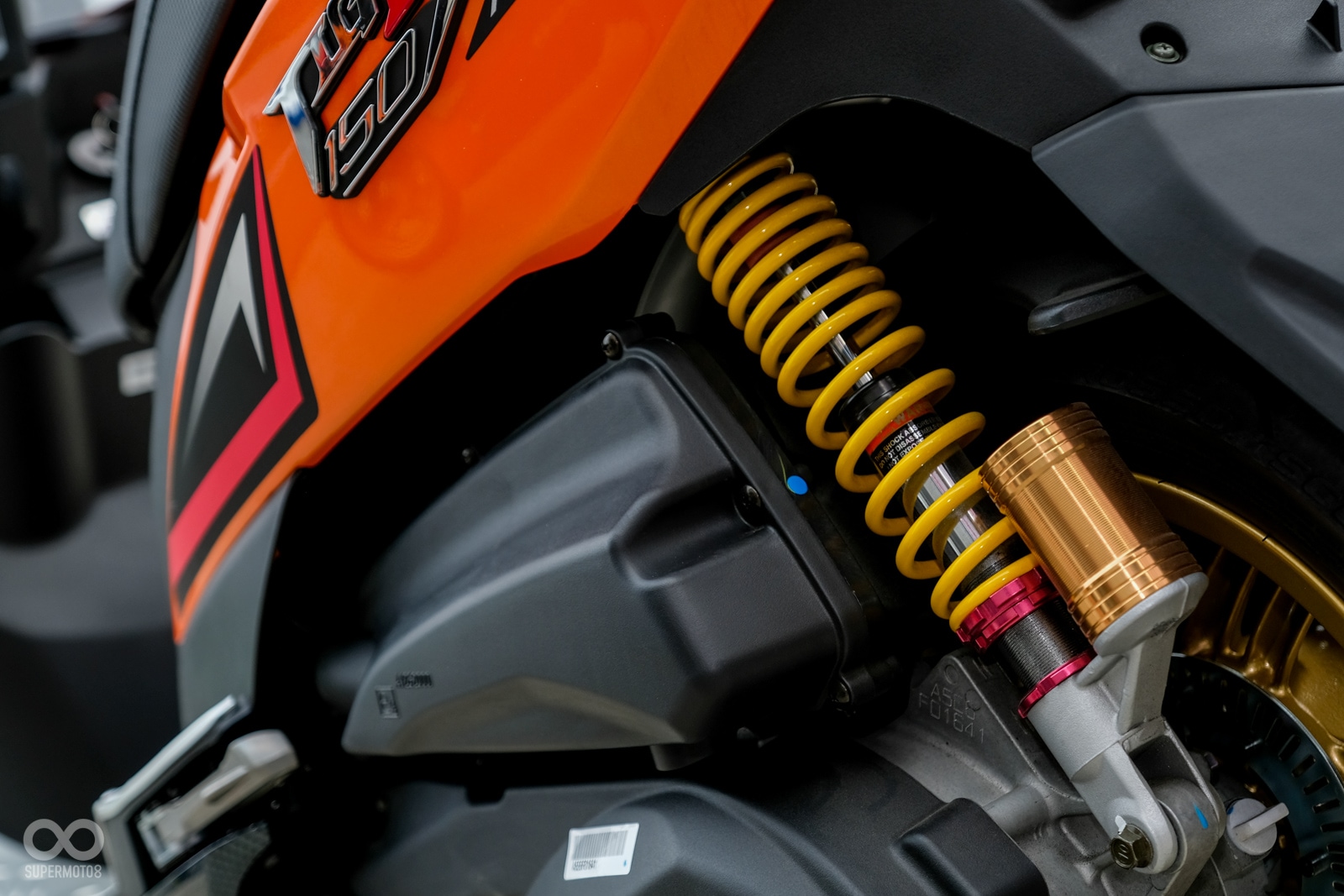 後避震為無段可調版本