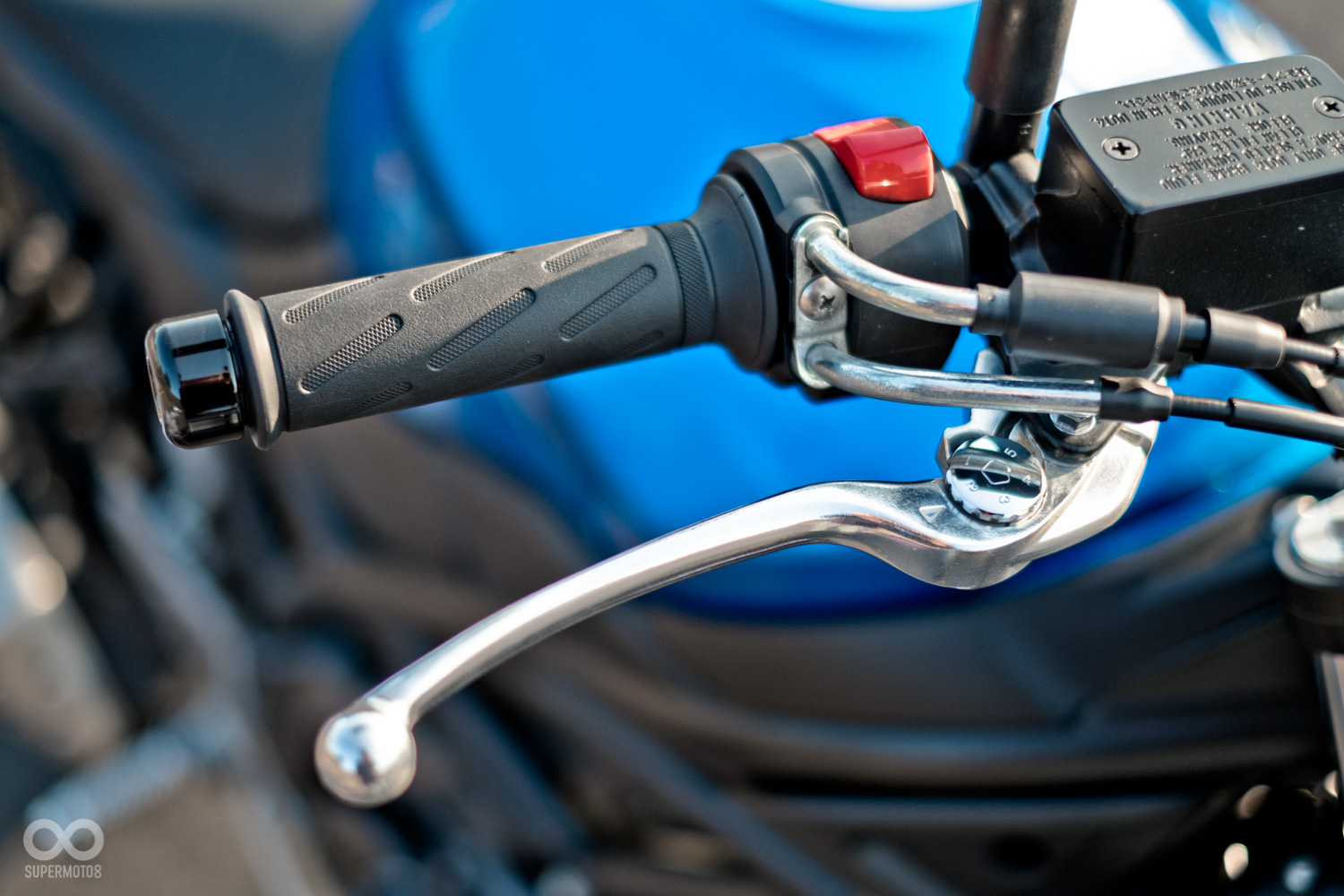 使用雙油門線的設計,確保車輛擁有細膩精準的油門操控