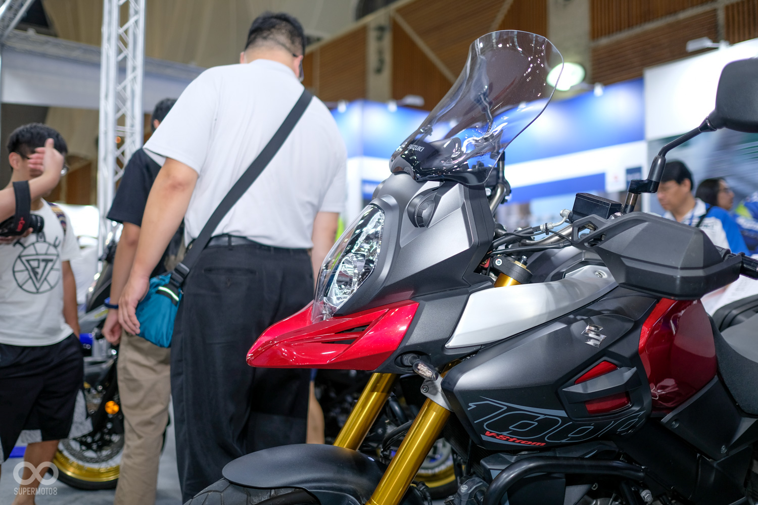 廣受好評的大冒險家V-STROM 1000