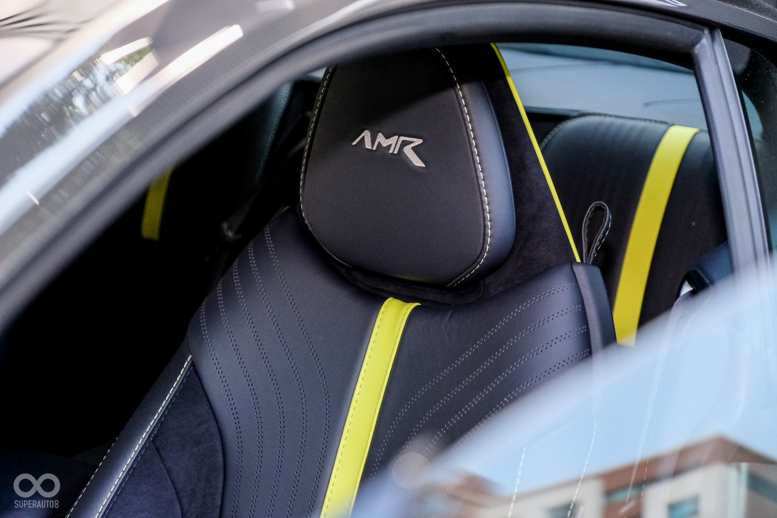 內裝配色與車輛外觀相呼應