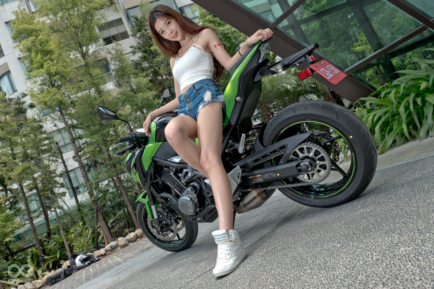 座高僅795mm,多數的騎士都能輕鬆的駕馭