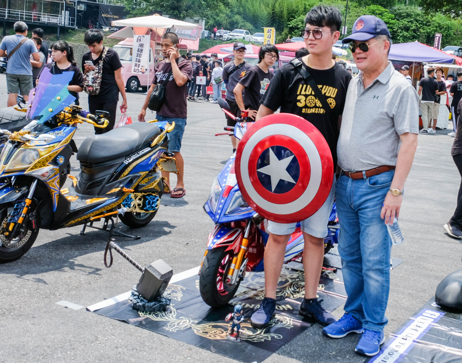 改裝車主與SYM 執行副總陳旭斌合照
