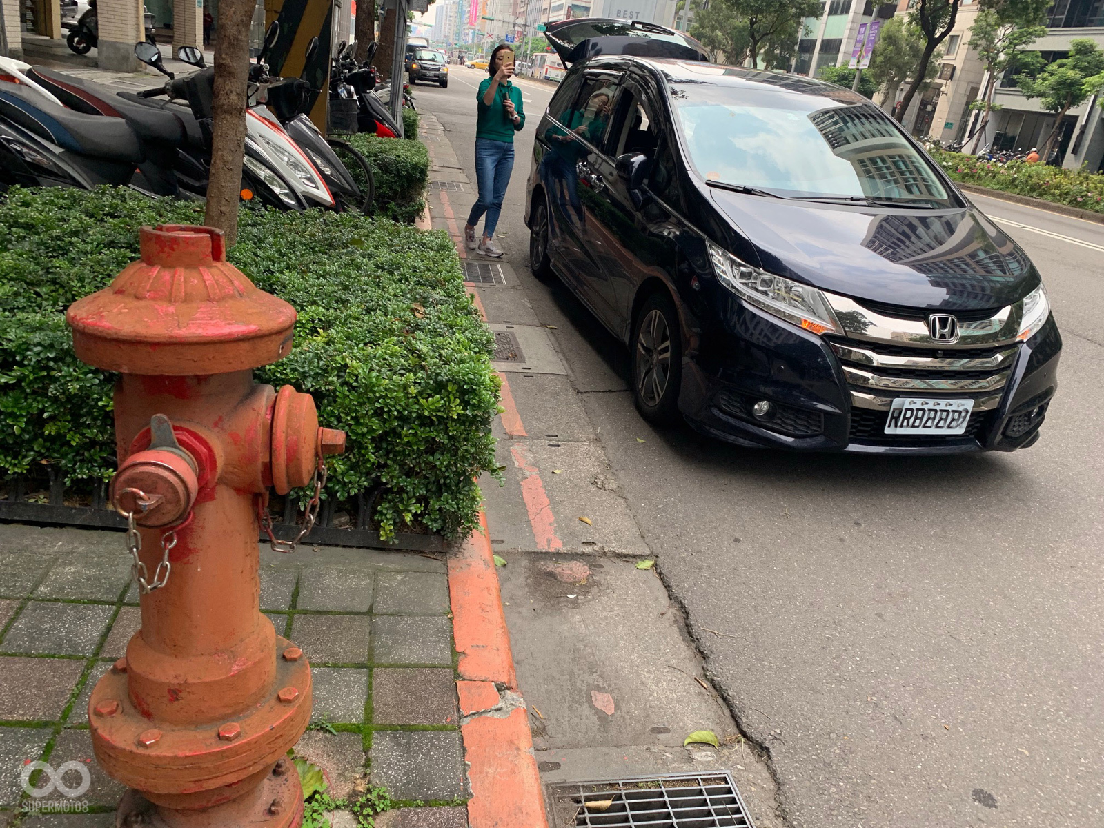 你的方便，是否是建立在其他用路人的不便上呢？