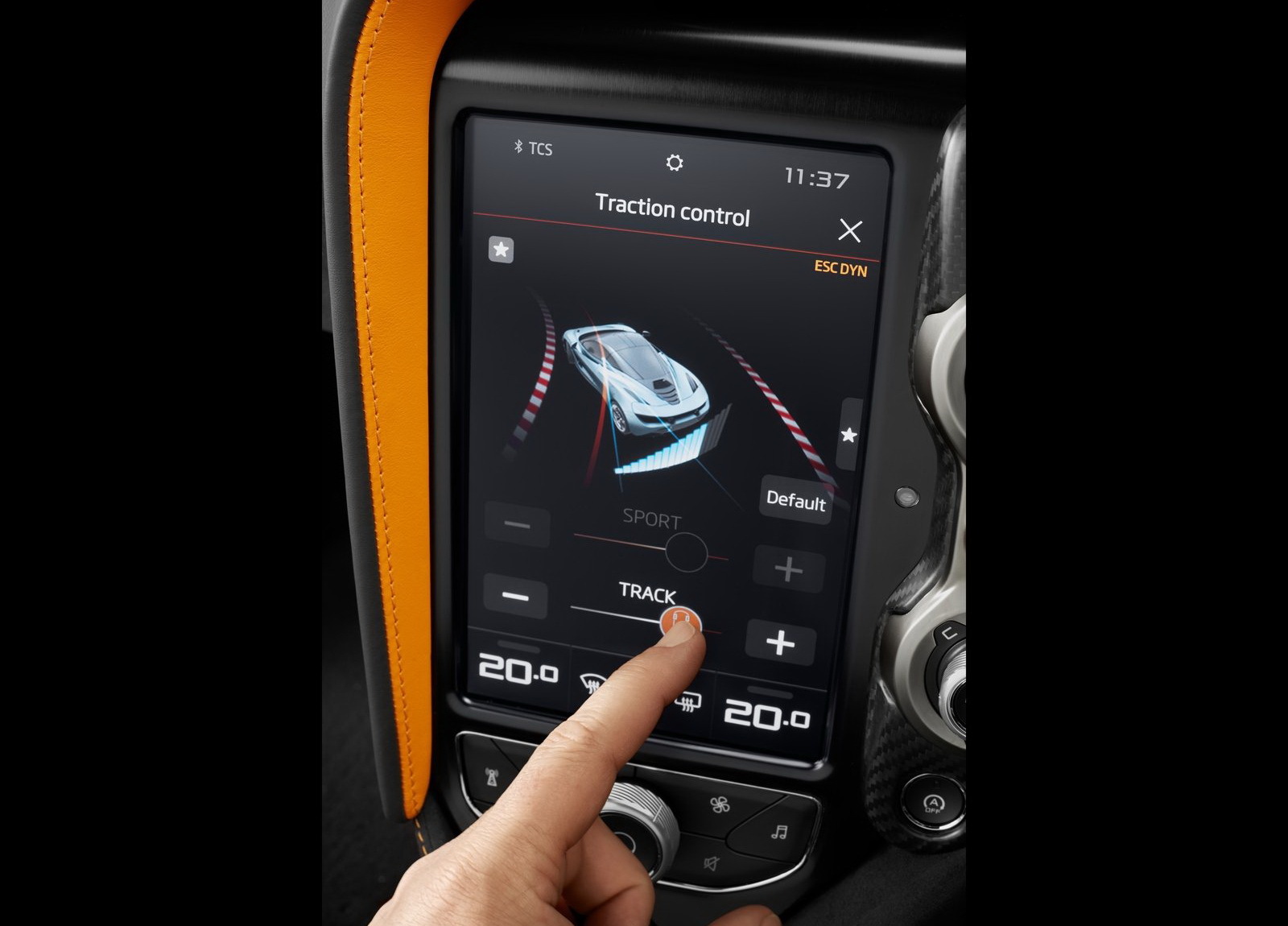 駕駛可以調整車尾的飄移幅度，輕鬆做出甩尾動作