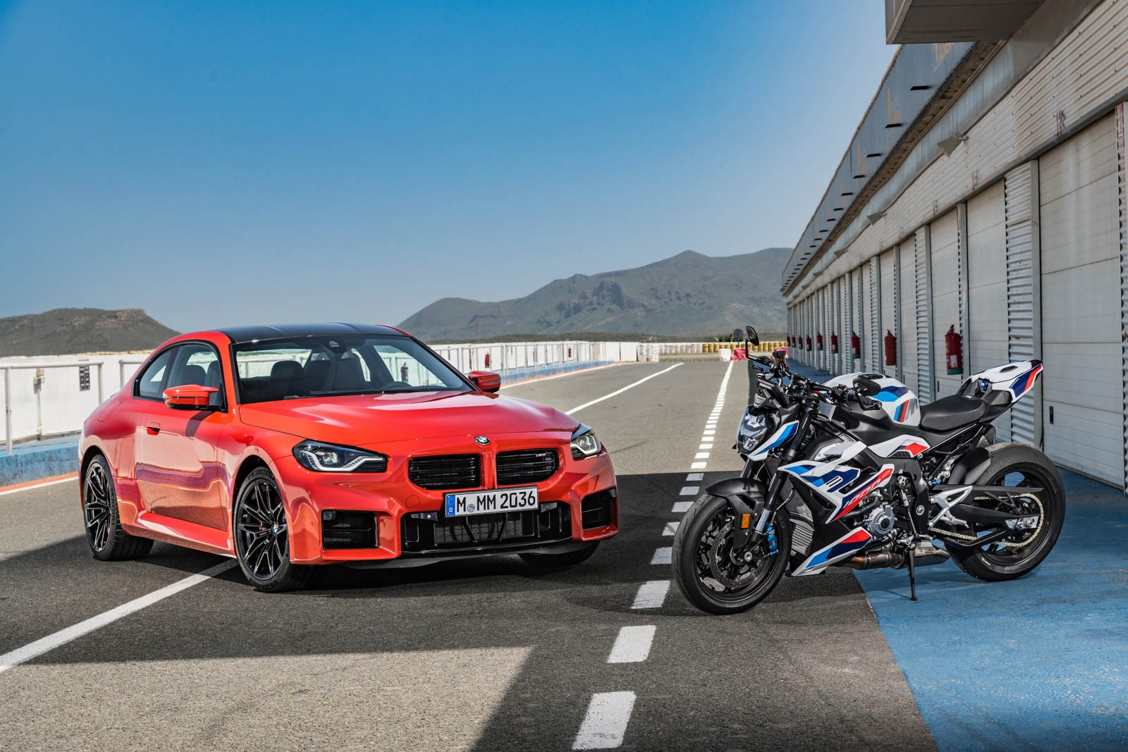 BMW Motorrad M 1000 R和BMW M2一同發表亮相！