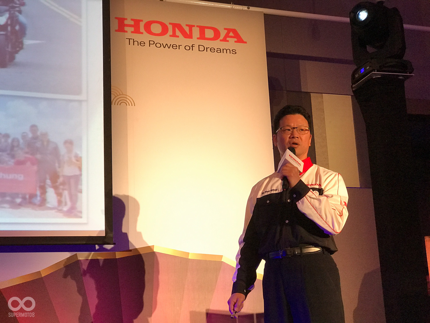 二輪事業部的胡副部長還透漏，2017年HONDA將引進多款新車，售價的部分也保證會讓消費者滿意