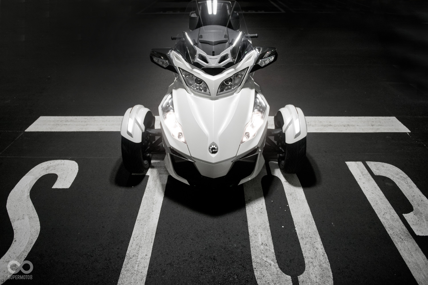 現行版的Can-Am Spyder RT 在造型上已經相當霸氣