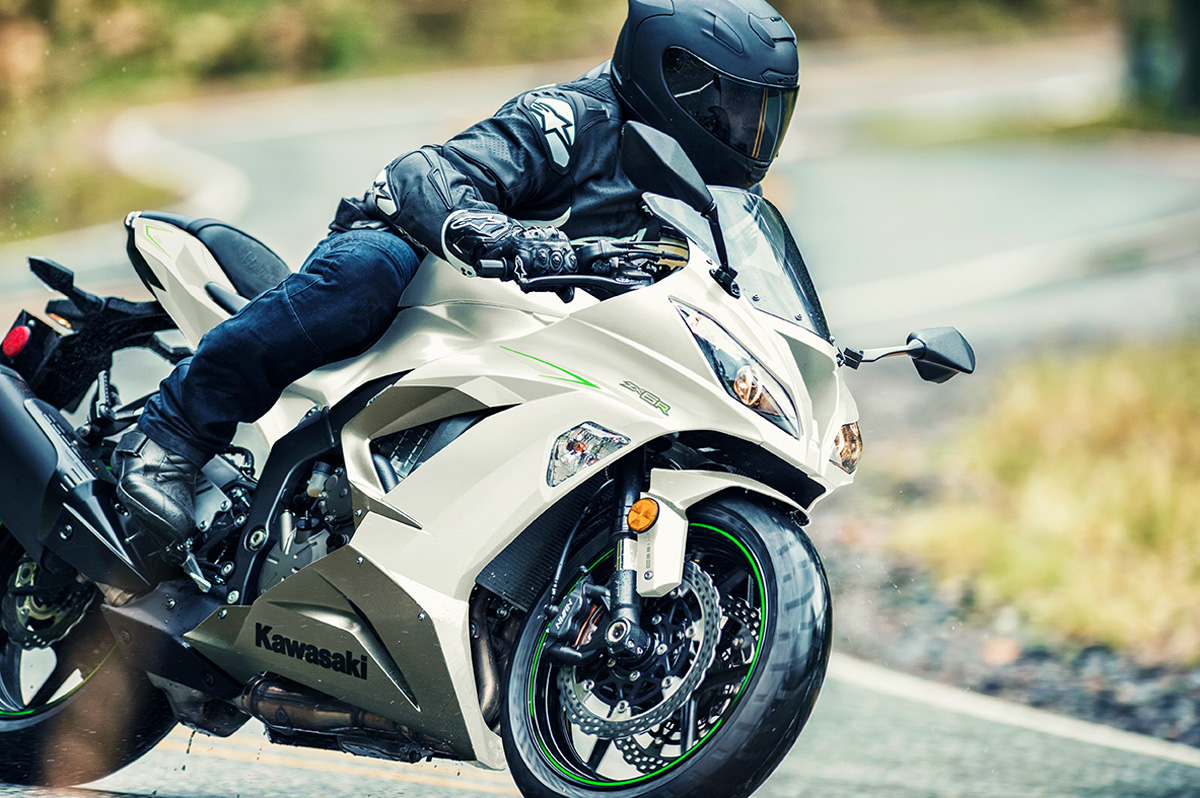 KAWASAKI Ninja ZX-6R（636）