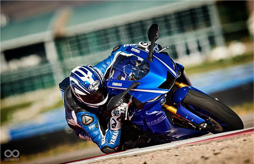 千呼萬喚。2017 YAMAHA YZF R6 降臨！ | SUPERMOTO8