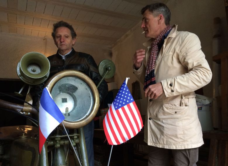 十年前從倉庫挖出的Model J狀況可說是非常的淒慘，在歷經了十年的整修之後，終於恢復到當初的模樣