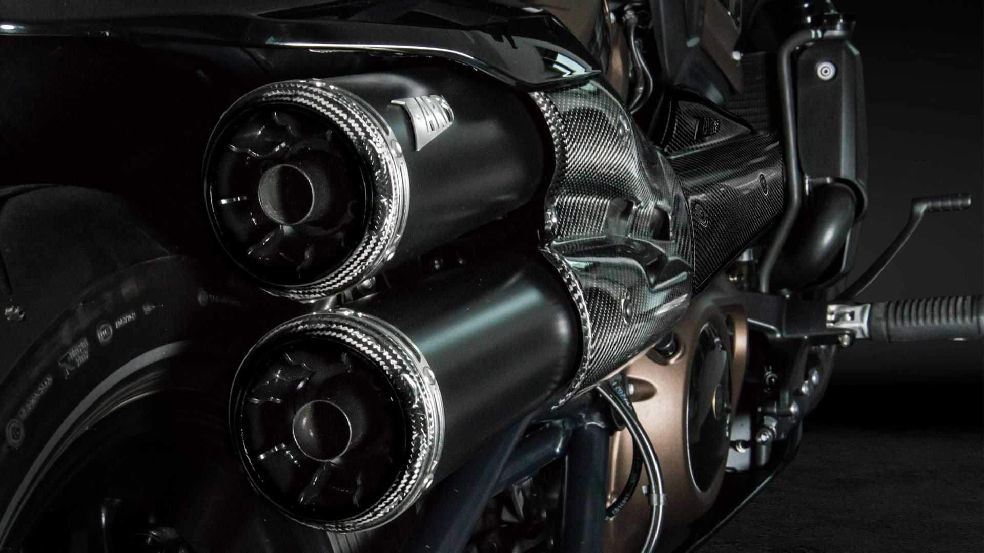 兩者皆有專屬消音塞(TOP GUN)