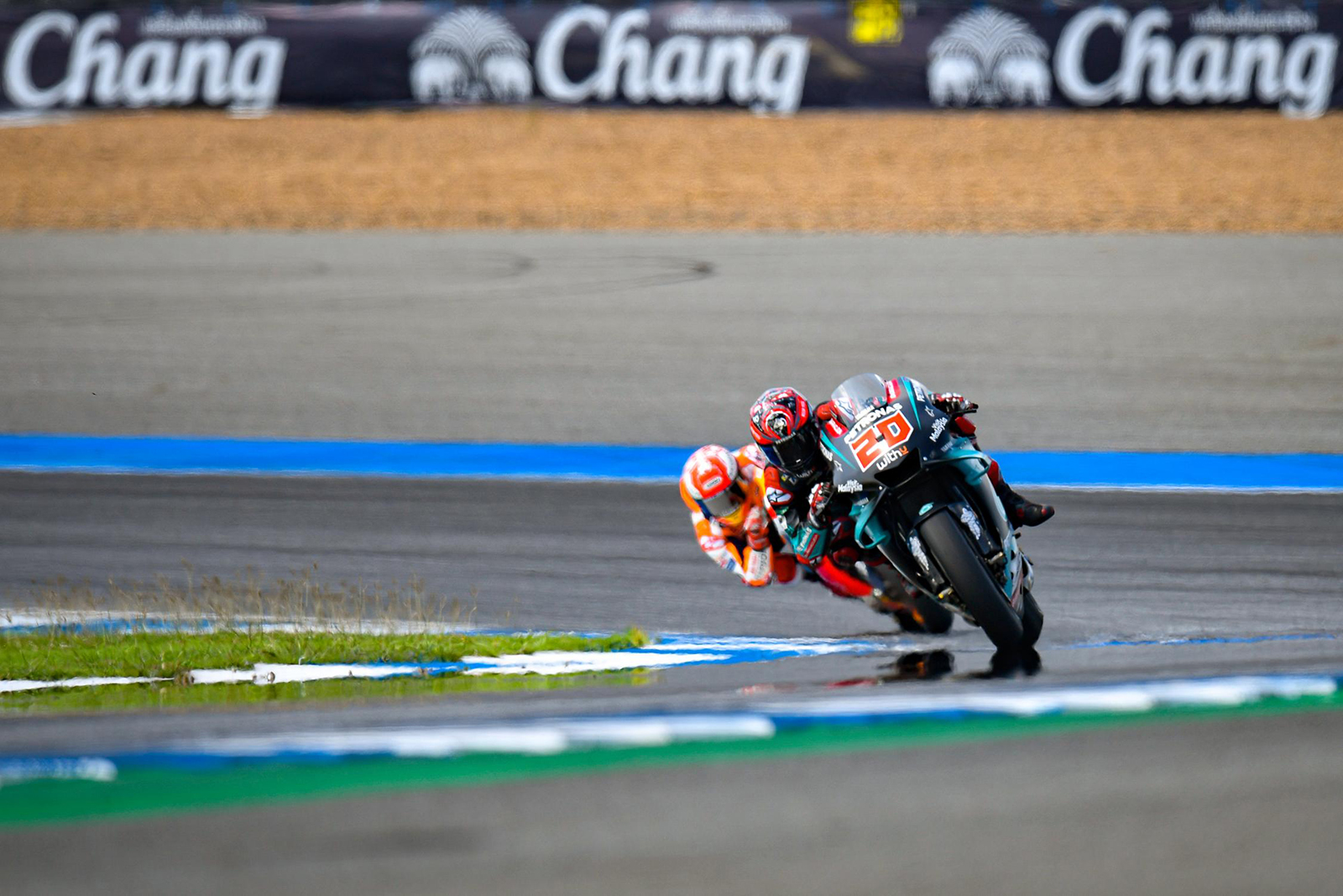 泰國站起跑沒多久就已經能預見Marc Marquez與Fabio Quartararo將再次上演最終決戰的戲碼