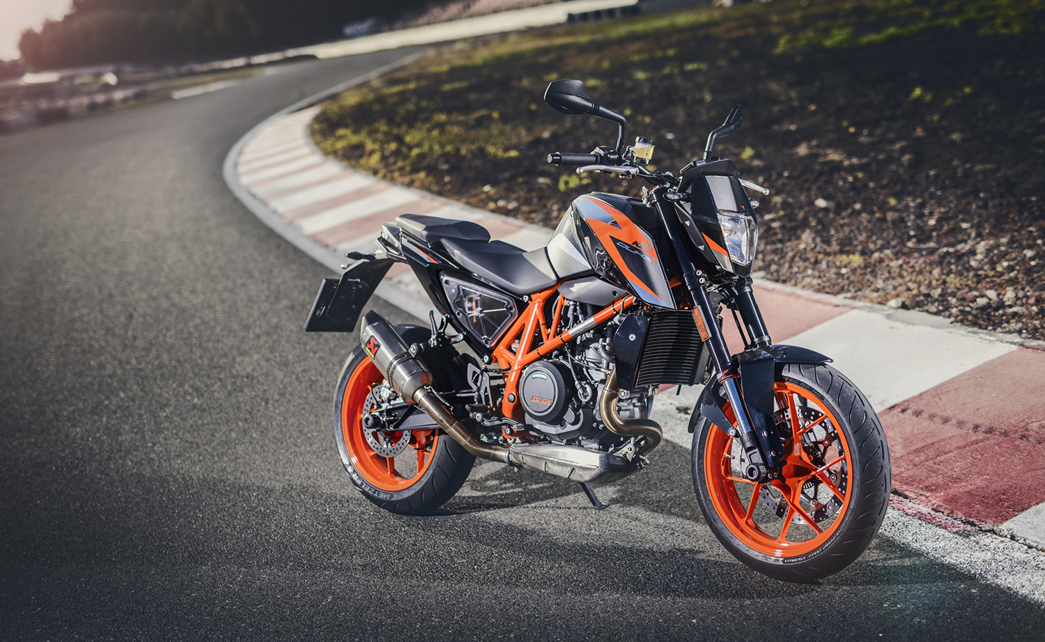 年終優惠 KTM 690 DUKE R $598,000