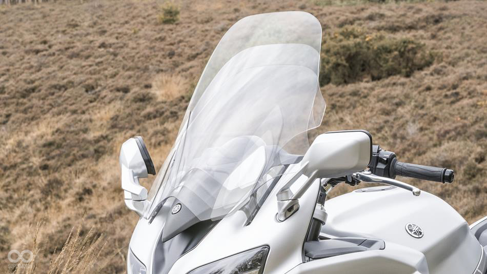 電動風鏡,升降動作比起舊款更快速