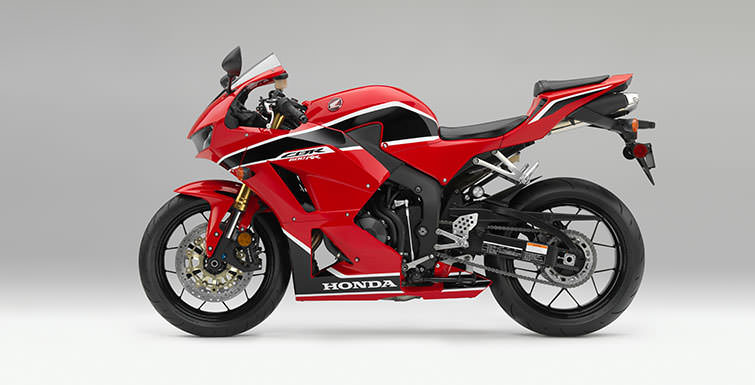 雖然盛傳HONDA 今年就會停產CBR600RR 跑車,但官方目前仍未正面回應此消息。