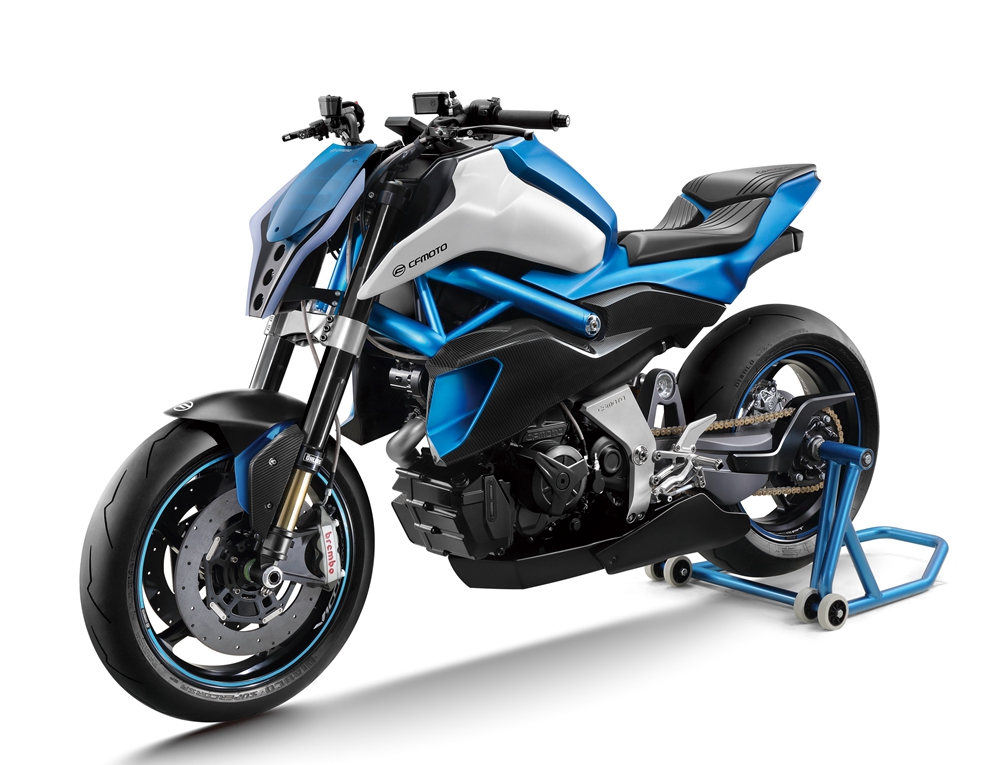 身影相當熟悉V-Twin引擎,沒有意外應該是來自KTM的技術