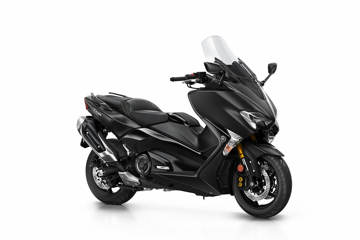 2017 T-MAX SX 平光黑配色
