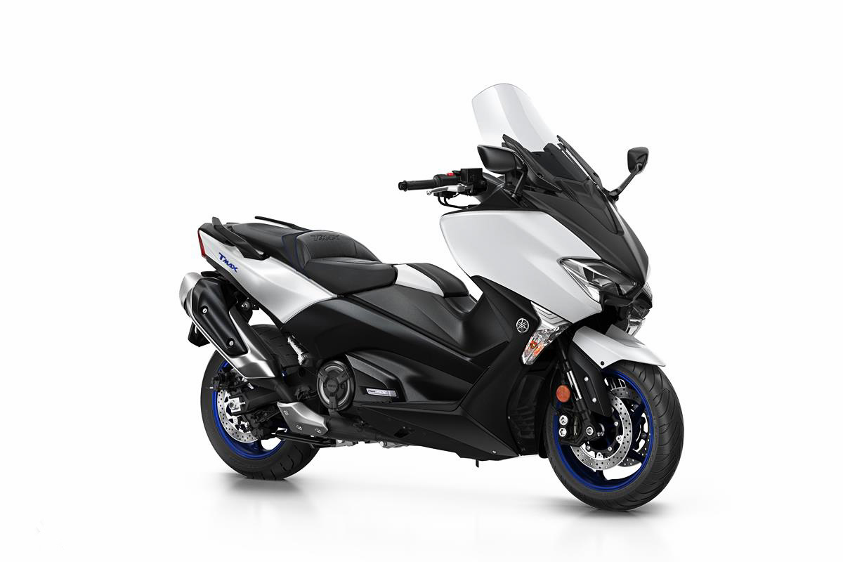 2017 T-MAX SX 金屬銀配色
