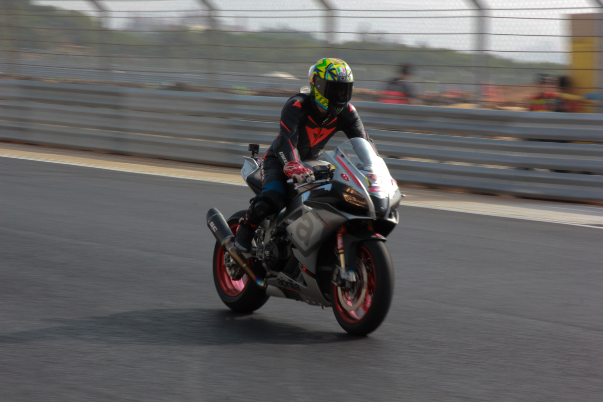 現場的RSV4相當的眾多！