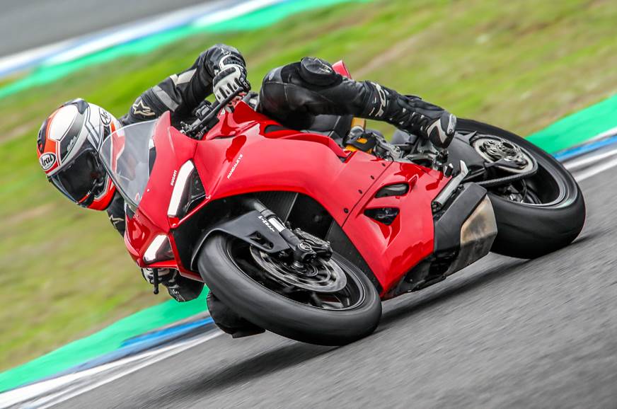 YZF-R9登場後,有望和DUCATI PANIGALE V2、KTM RC 8C等車款競爭