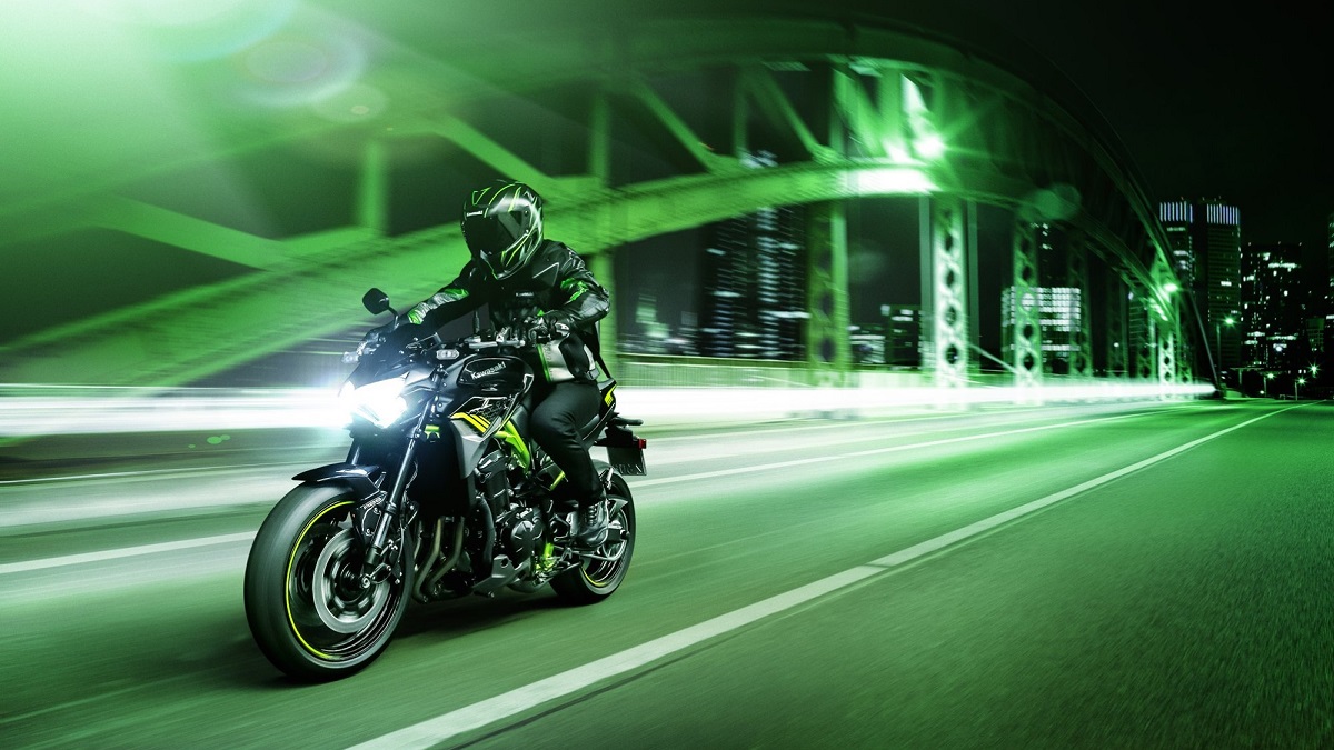 全新的KAWASAKI Z900採用Z Sugomi『淒』設計語彙,外型更加肌肉且充滿殺氣