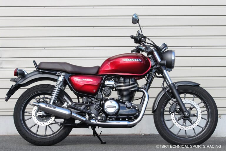 經典的魚雷管造型,總共有金屬銀色和消光黑兩種顏色選擇