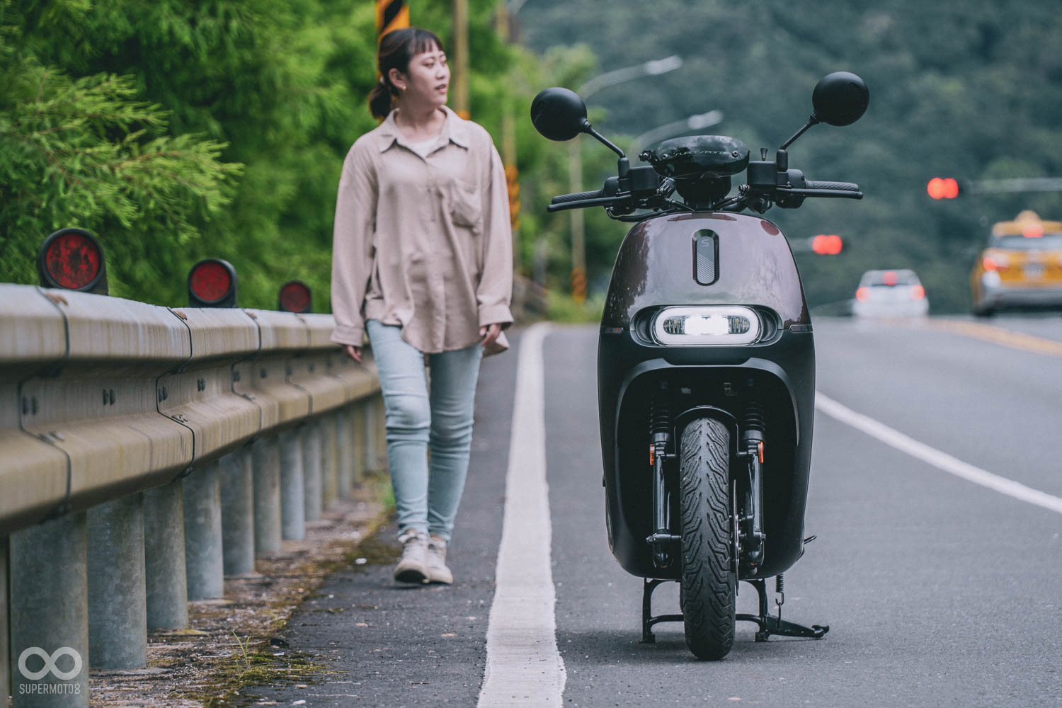 123公斤的重量，配上省力中柱，女性騎士也能輕鬆駕馭