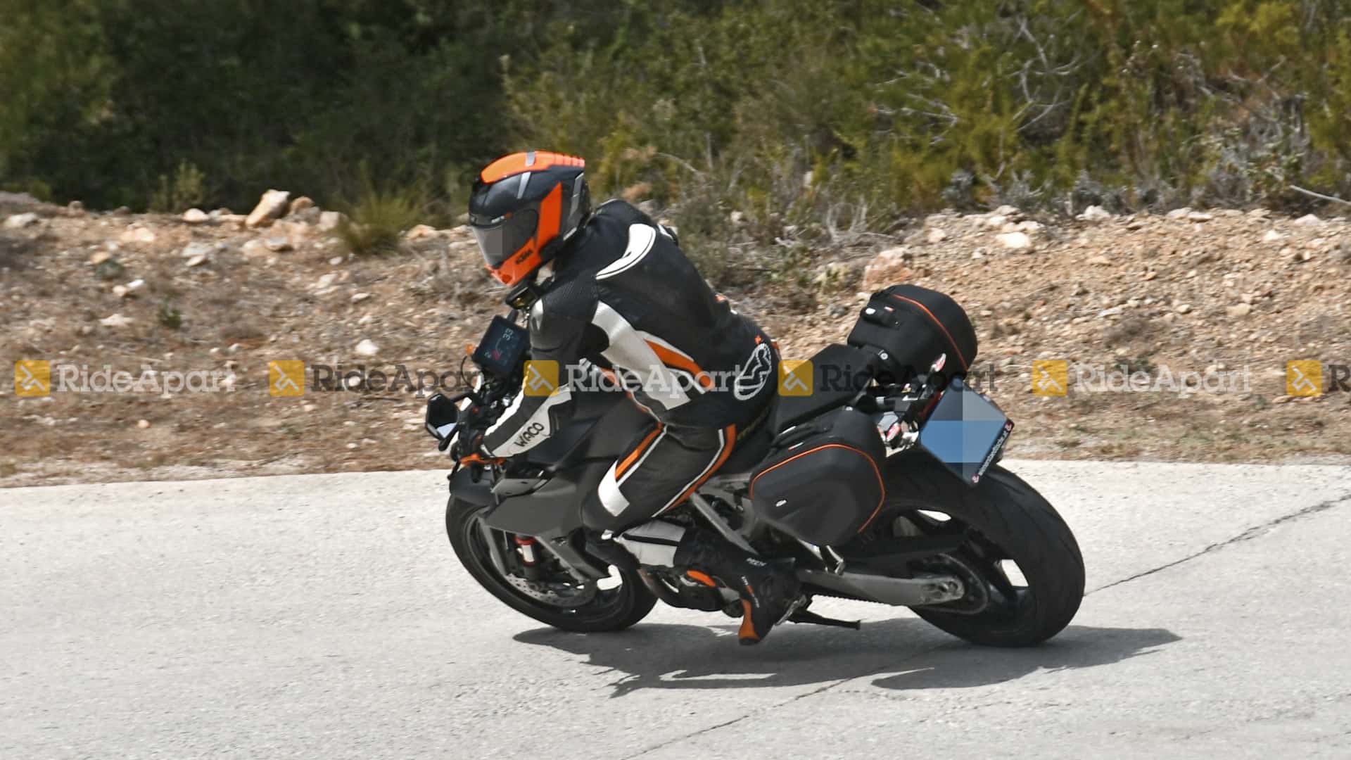 車身中後段的差異更小,主要更新應該會集中在引擎排氣量的提升