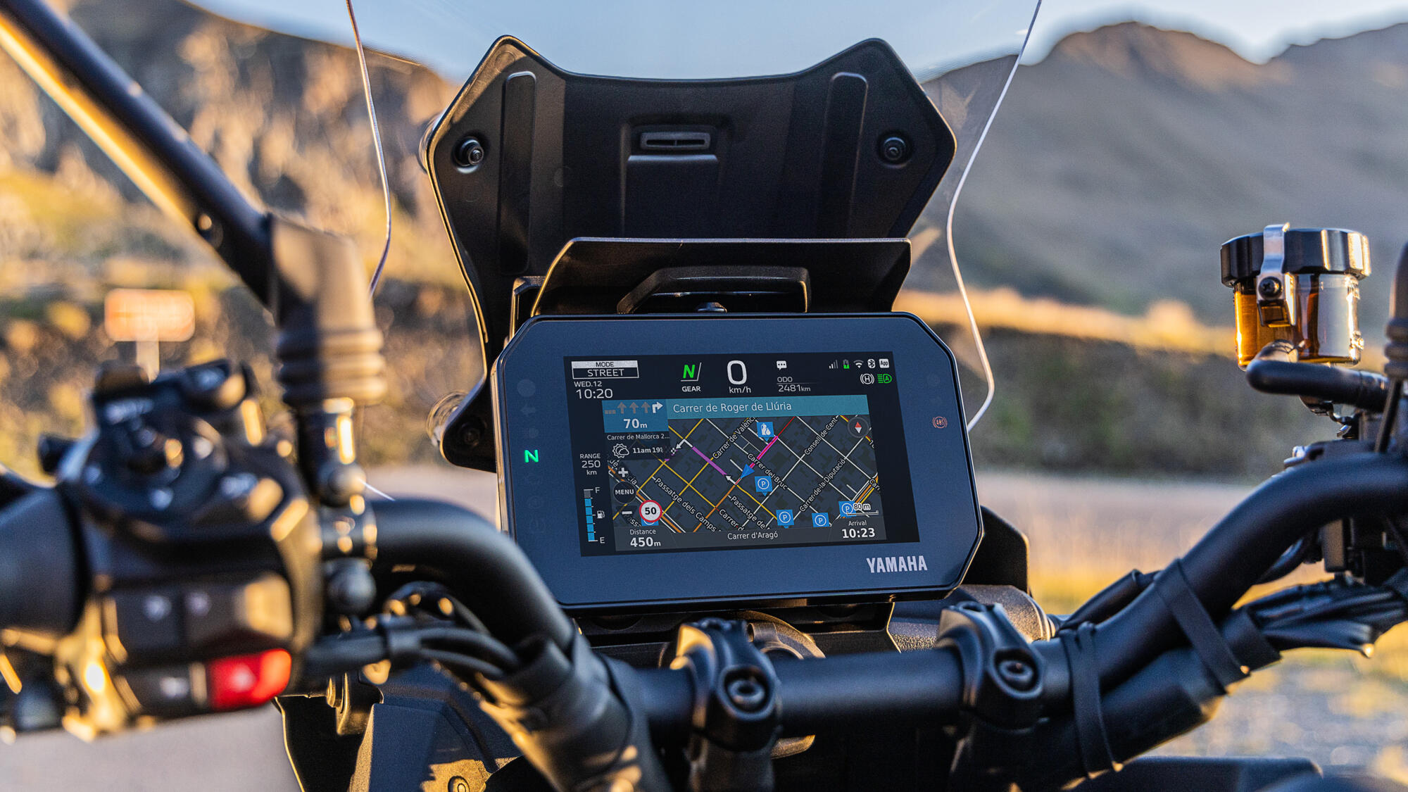 7吋TFT儀表支援Garmin Motorize 導航