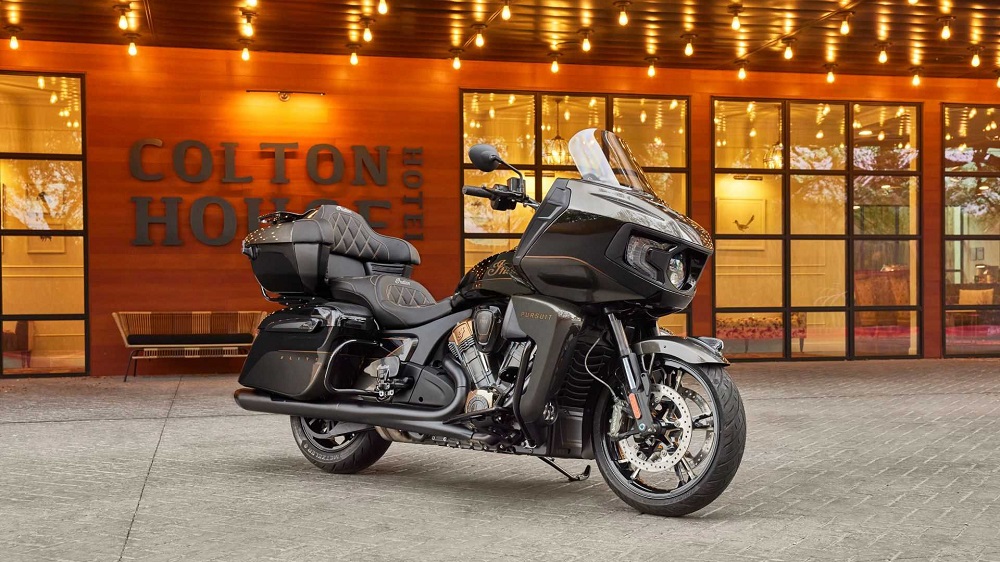 Pursuit Elite外觀採用了石墨黑搭配古銅色線條點綴,相當精緻