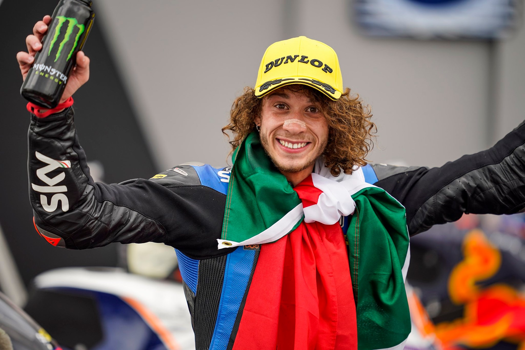 另一位呼聲很高的車手是目前在Moto2表現不錯的Marco Bezzecchi