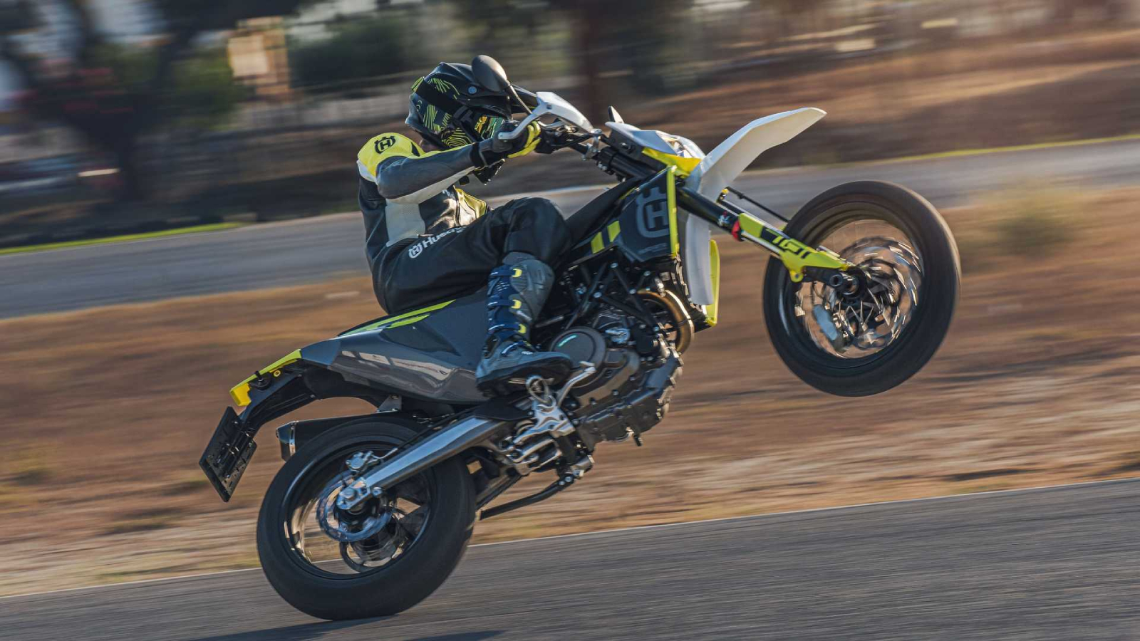 無論是701 Enduro或701 Supermoto皆傳承了KTM集團的運動基因