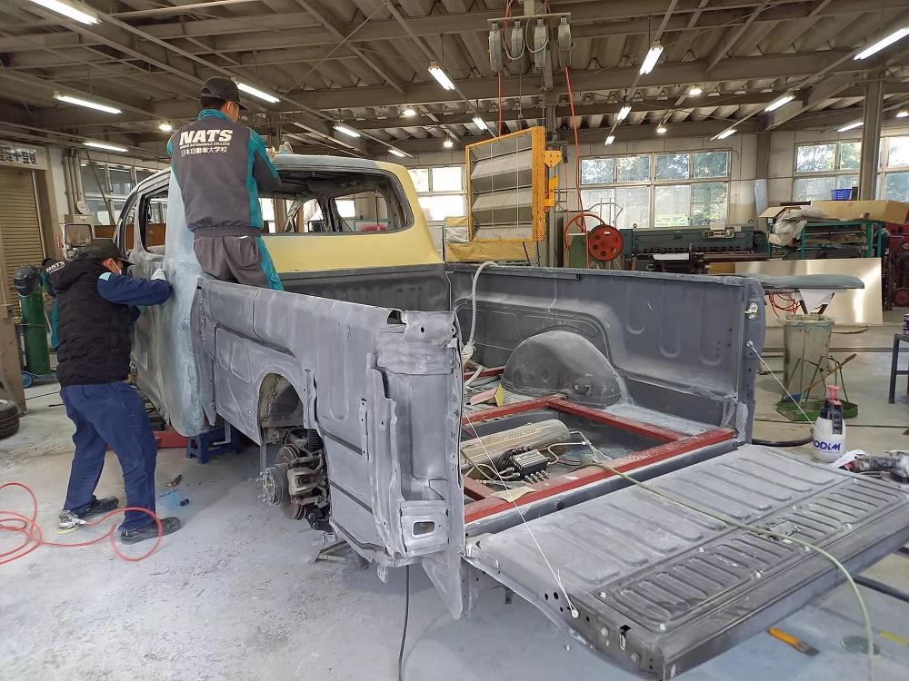 NATS(日本自動車大學)將於下周的東京改裝車展亮相Alphard和Hilux的融合車款