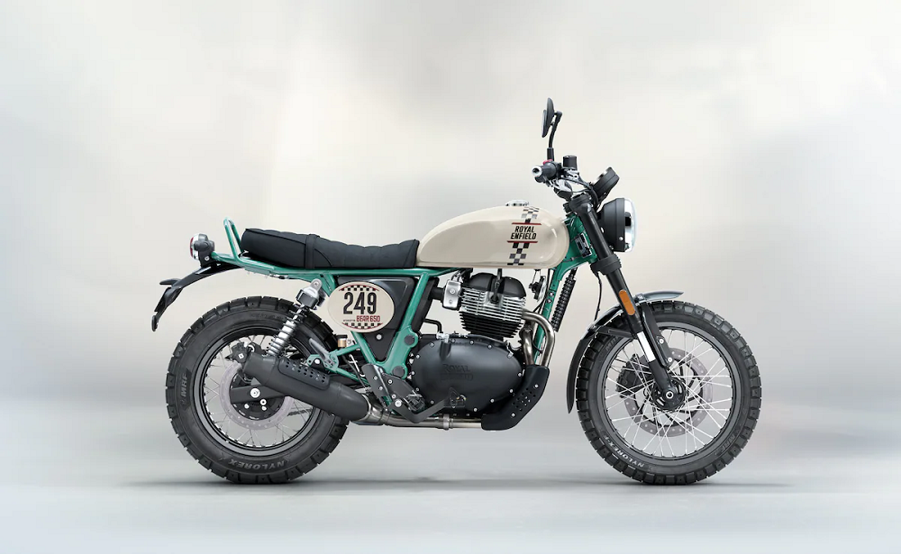 Royal Enfield官方一共在Bear 650上推出了五款不同風格塗裝,249的綠白色塗裝相當吸睛