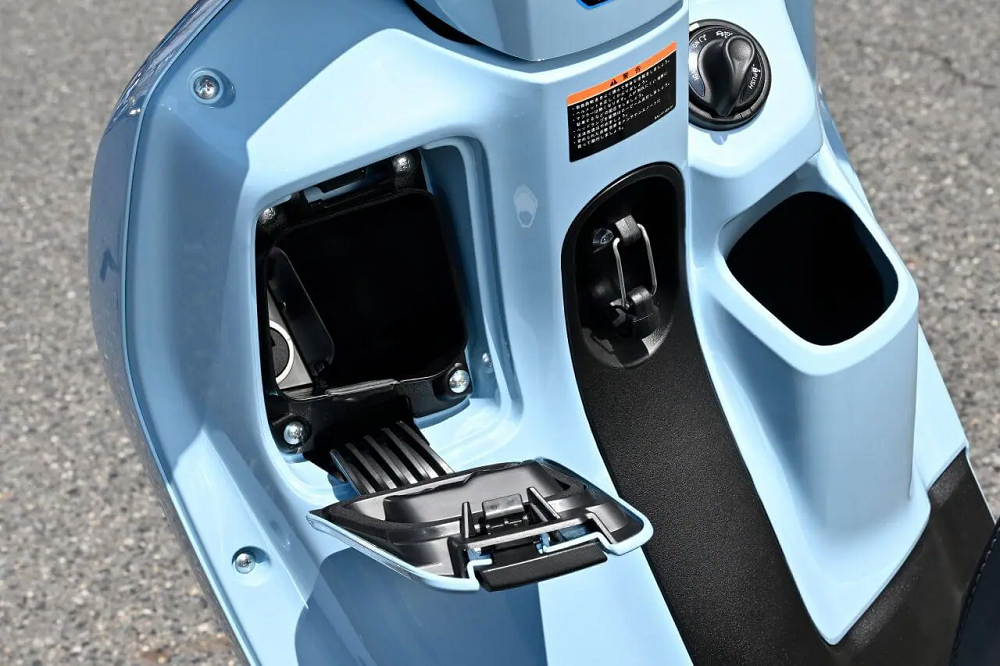 龍頭下的置物空間也相當多