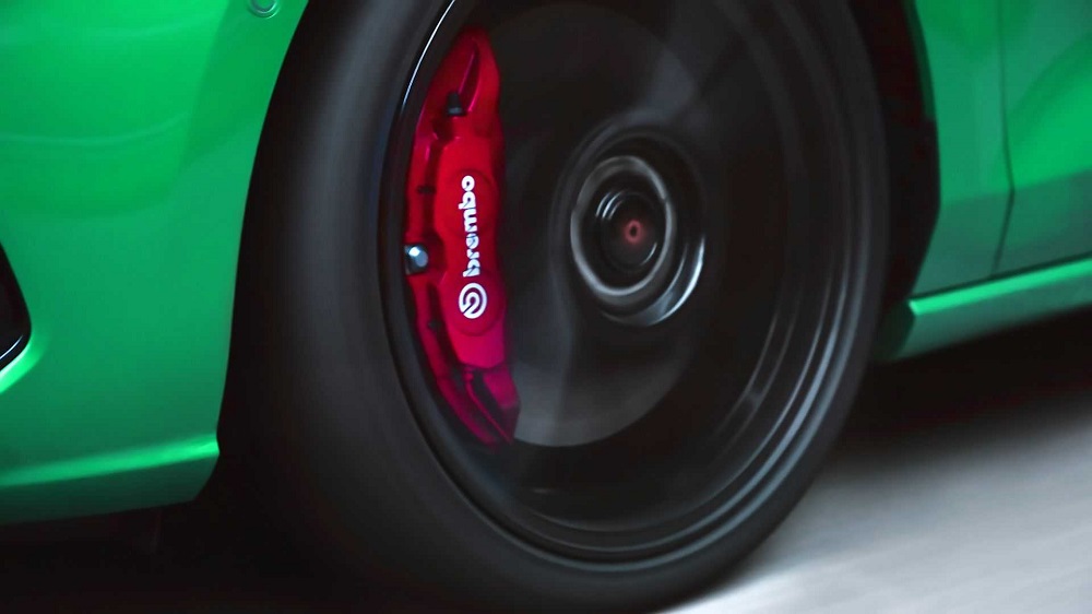 為了讓車輛有更好的制動表現,Focis ST換上了Brembo的剎車系統