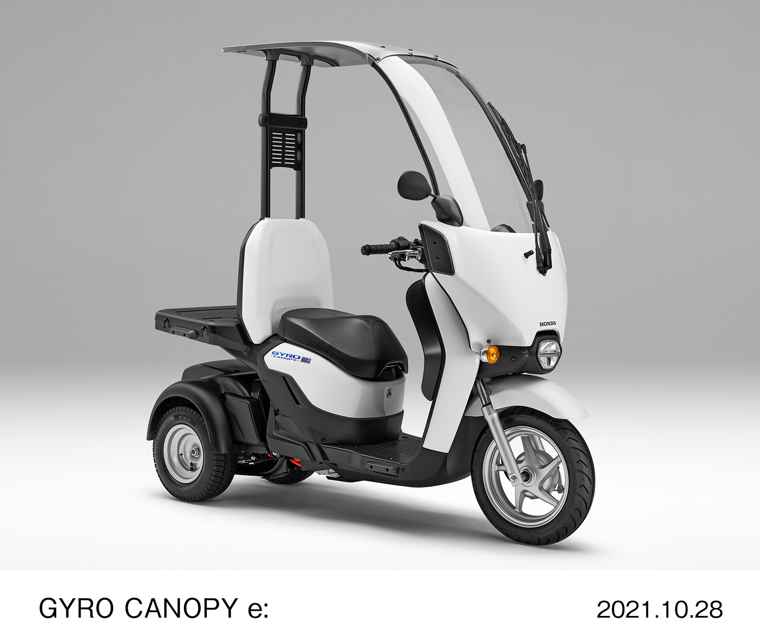 GYRO CANOPY e:配有頂棚，車身和貨架過彎會跟著傾斜