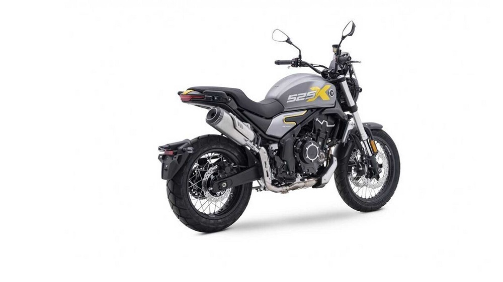 造型改成了Scrambler造型之外，也增加了一些科技配備。