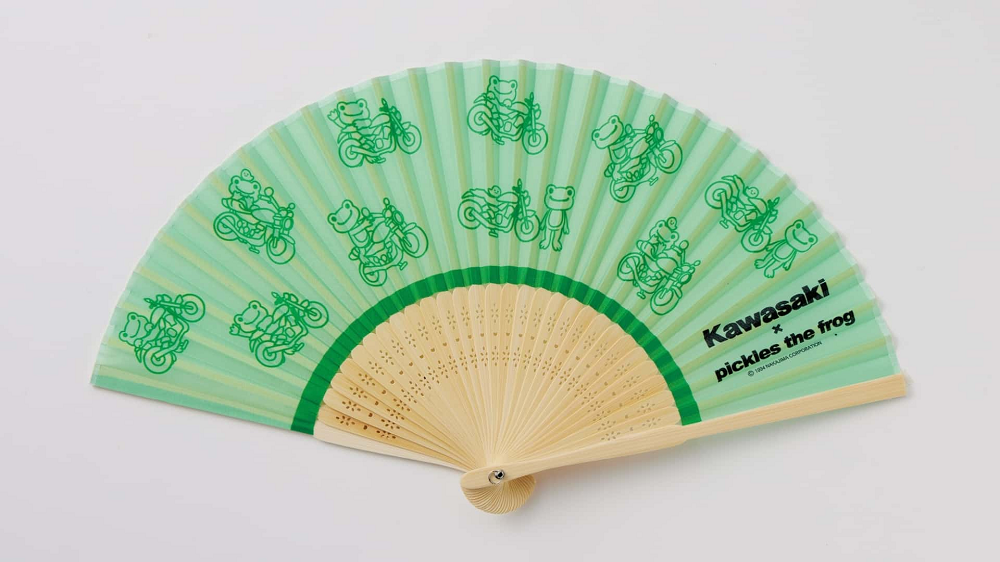 紙扇也是這次推出的周邊之一
