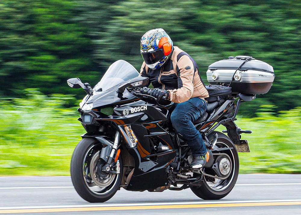 大多數車廠為了減少研發成本,會直接選擇Bosch的雷達系統,現在也提供了越來越多先進功能